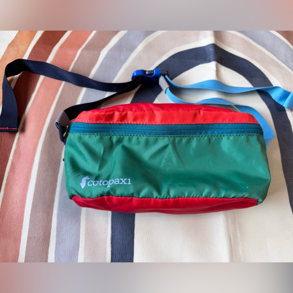Cotopaxi Bataan 3L Del Día Fanny Multicolor Pack - Picture 3 of 6